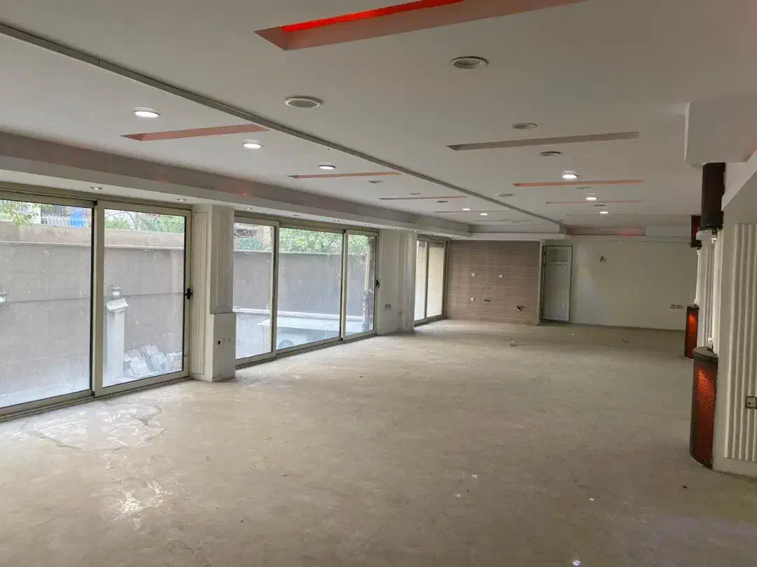 ۴۲۰ متر مغازه تجاری مناسب برندها و فروشگاه ها|اجارهٔ مغازه و غرفه|تهران, قزل قلعه|دیوار