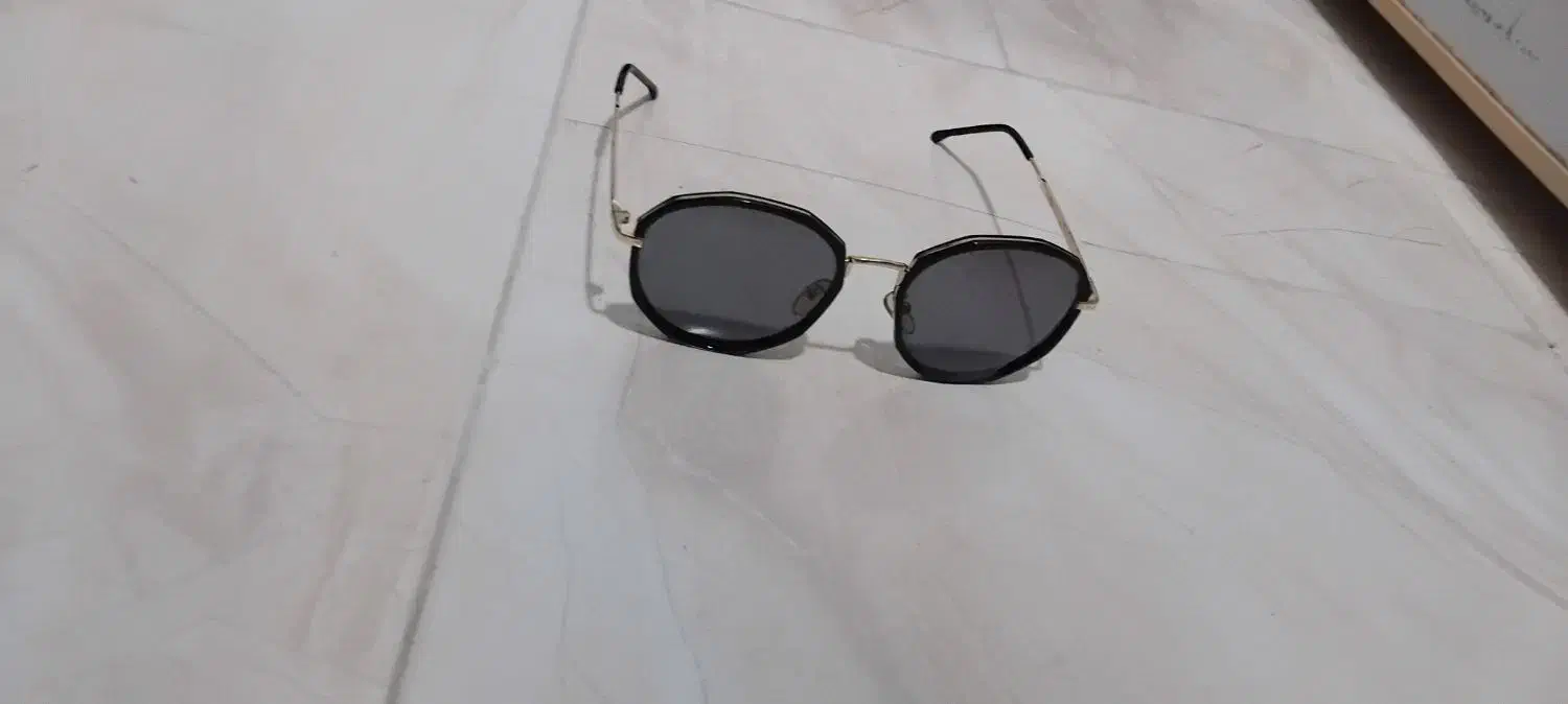 عینک آفتابی ۸۰۰ تخفیفم داره اگه مشتری باشی|زیورآلات و اکسسوری|گرگان, |دیوار
