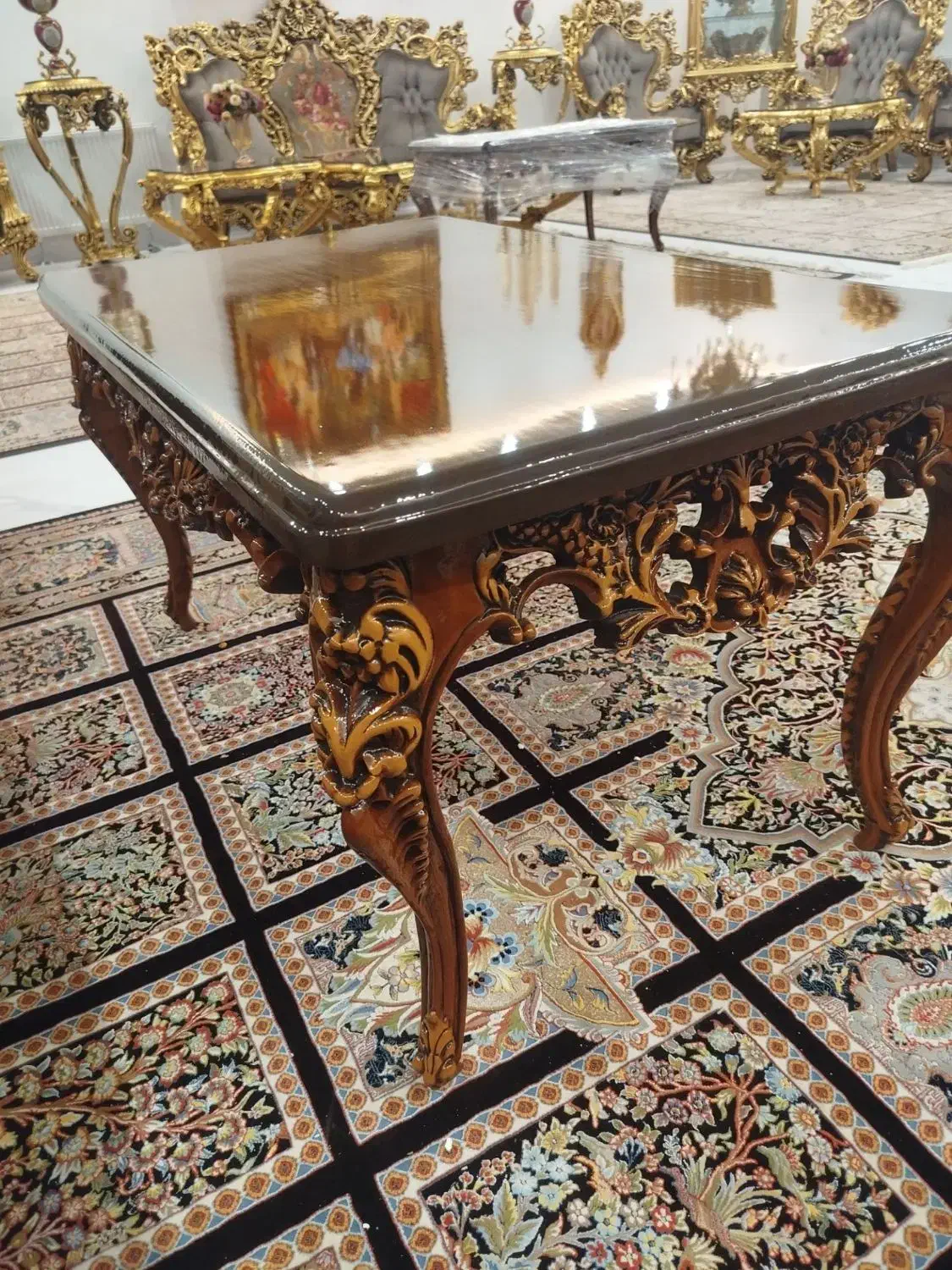 دوعدد میز جلو مبلی تمام منبت چوب راش|مبلمان خانگی و میز عسلی|مشهد, الهیه|دیوار