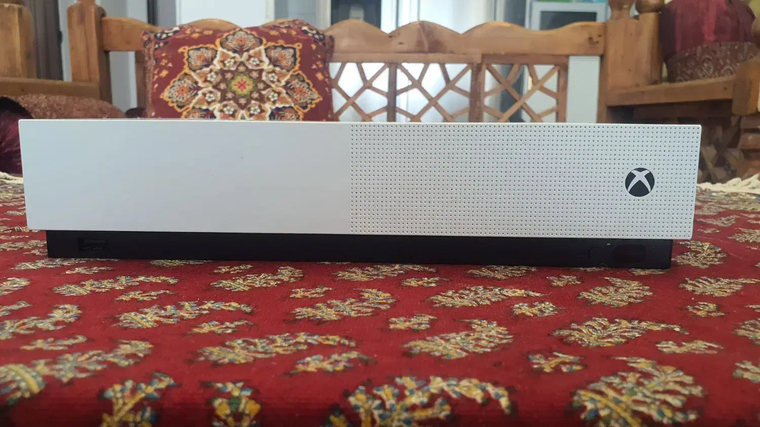 فروش Xbox One S (512 گیگ، بدون دسته و بدون بازی)|کنسول، بازی ویدئویی و آنلاین|قم, انسجام|دیوار
