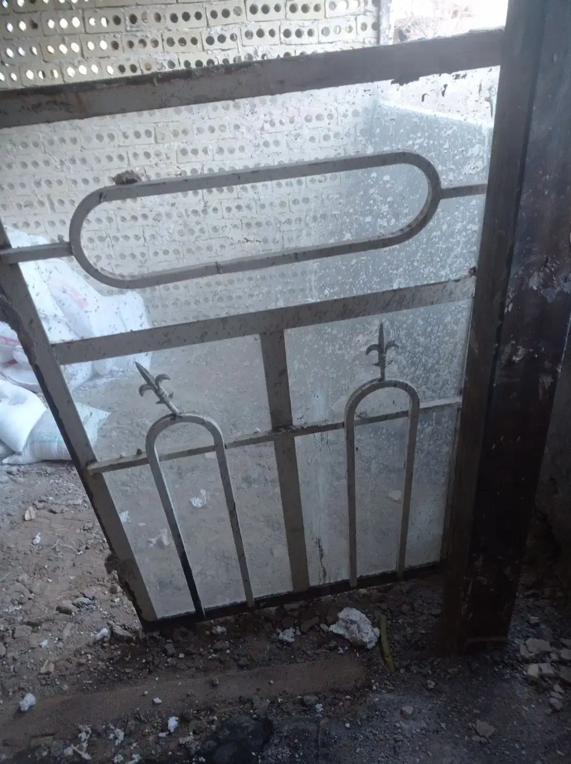 پنجره فلزی|مصالح و تجهیزات ساختمان|مشهد, شهرک امام هادی (شهرک غرب)|دیوار