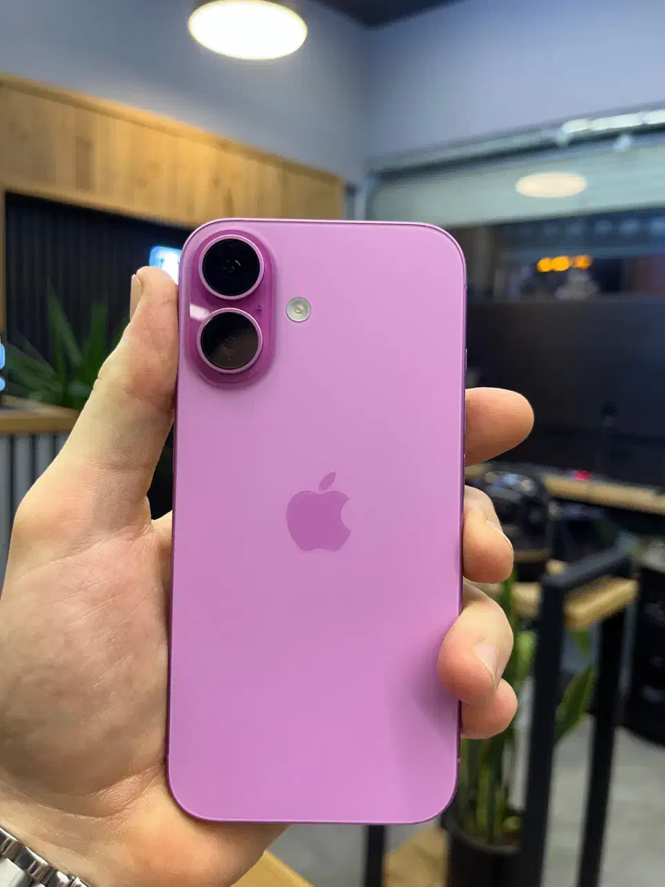 ایفون ۱۶ نرمال zaa|موبایل|اراک, |دیوار