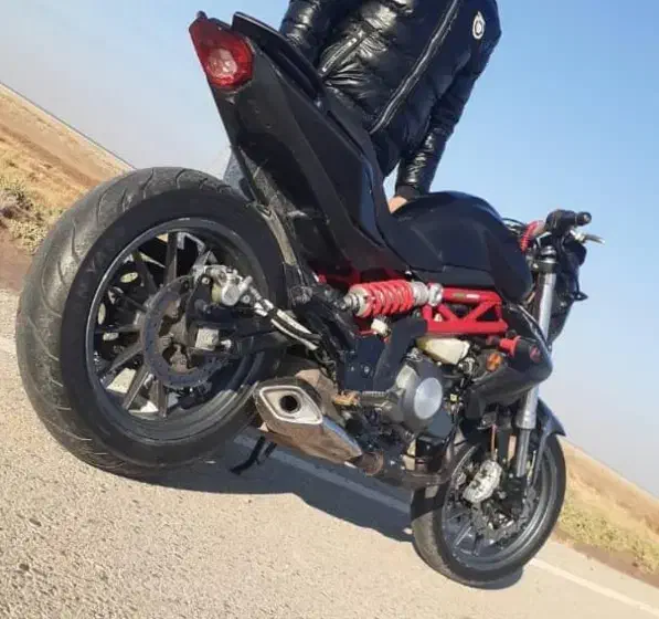بنلی ۳۰۰ جفت|موتورسیکلت|اهواز, گلستان|دیوار