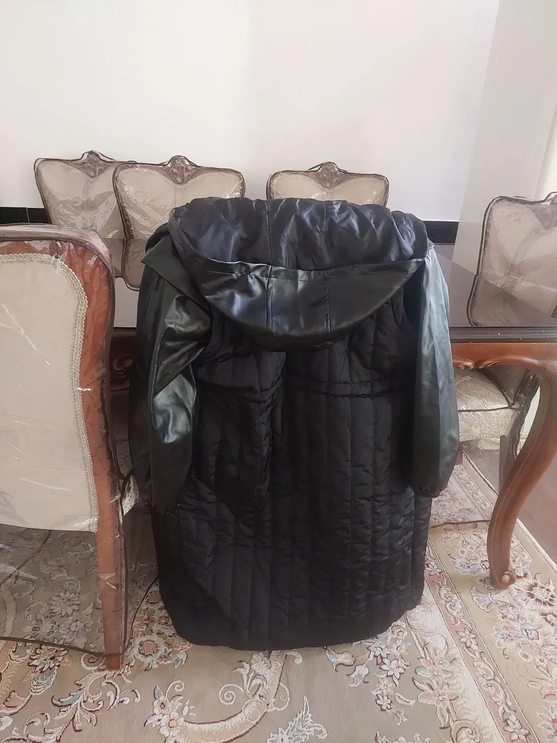 پالتو|لباس|سرپل ذهاب, |دیوار