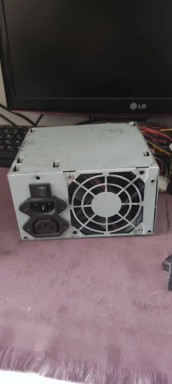 دو عدد پاور 400W ( جدا هم میفروشم )|قطعات و لوازم جانبی رایانه|تهران, بیسیم|دیوار
