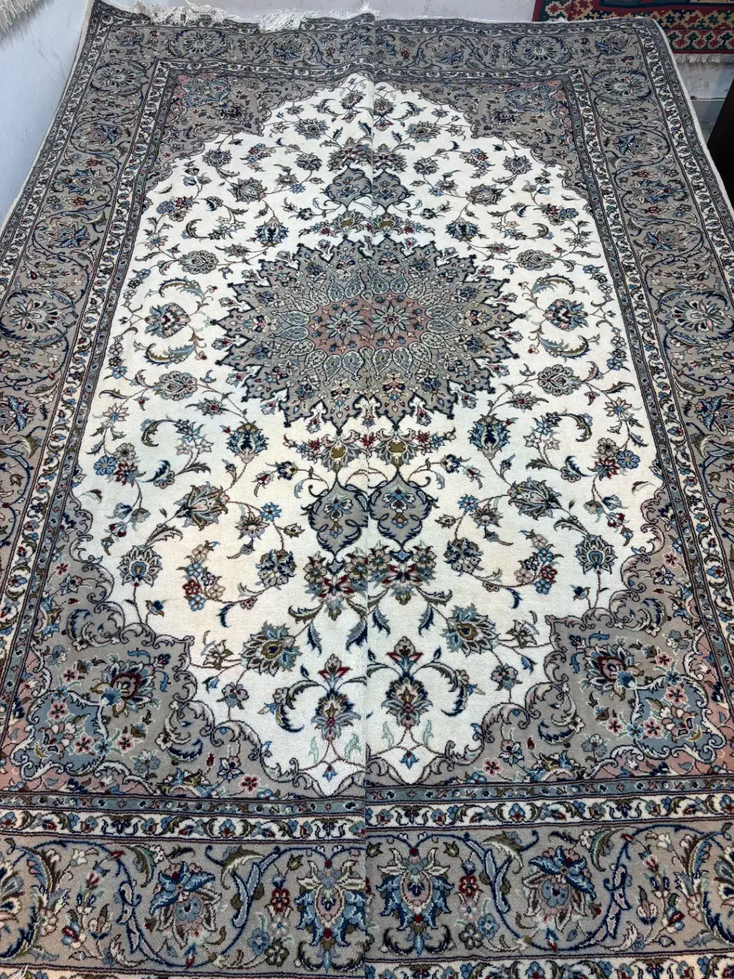 کرم درحد نو کاشان دستبافت ۶ متری و ۹ متری لاکی کاش|فرش|تهران, بهار|دیوار