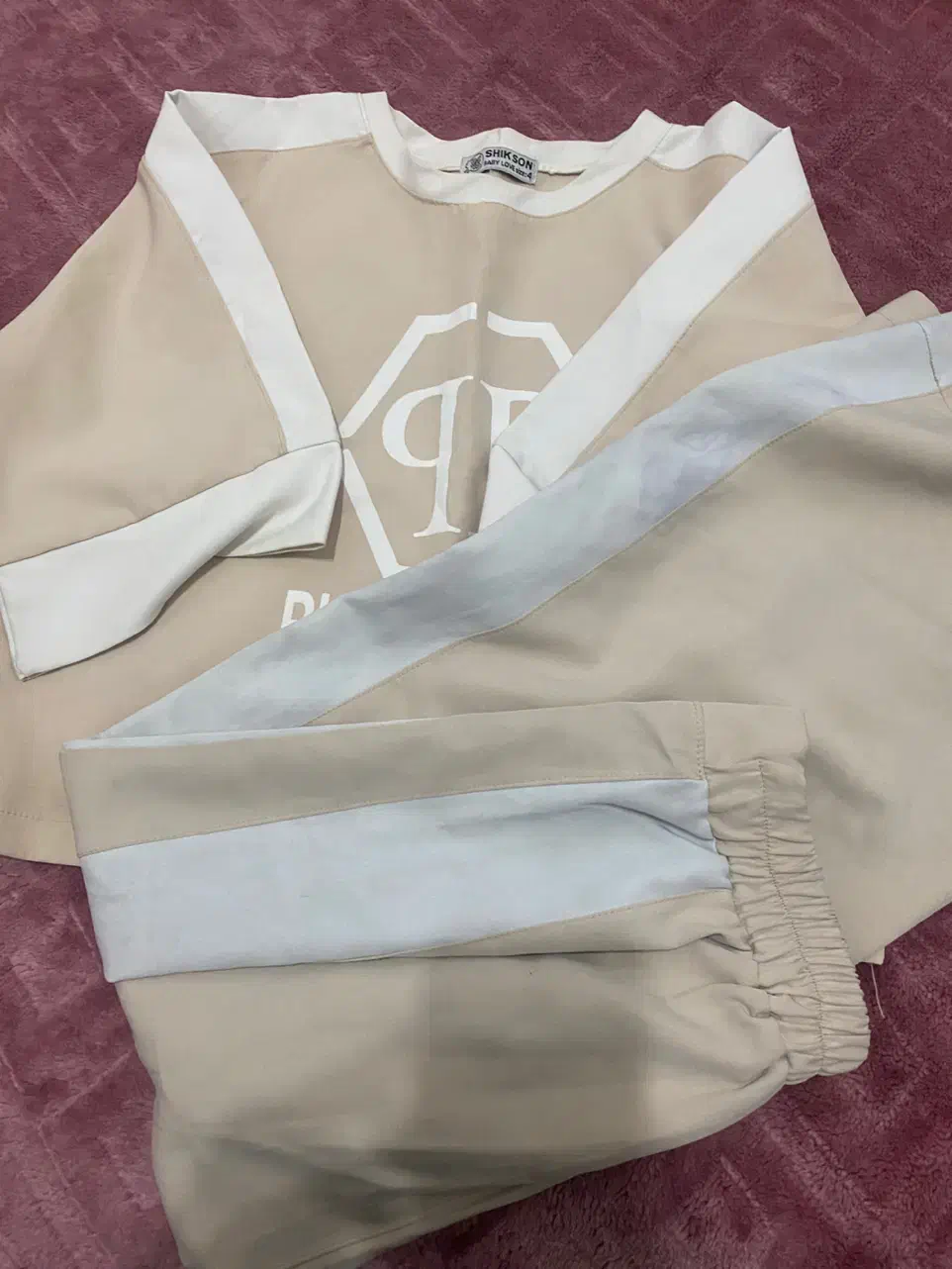 لباس|لباس|پارسآباد, |دیوار