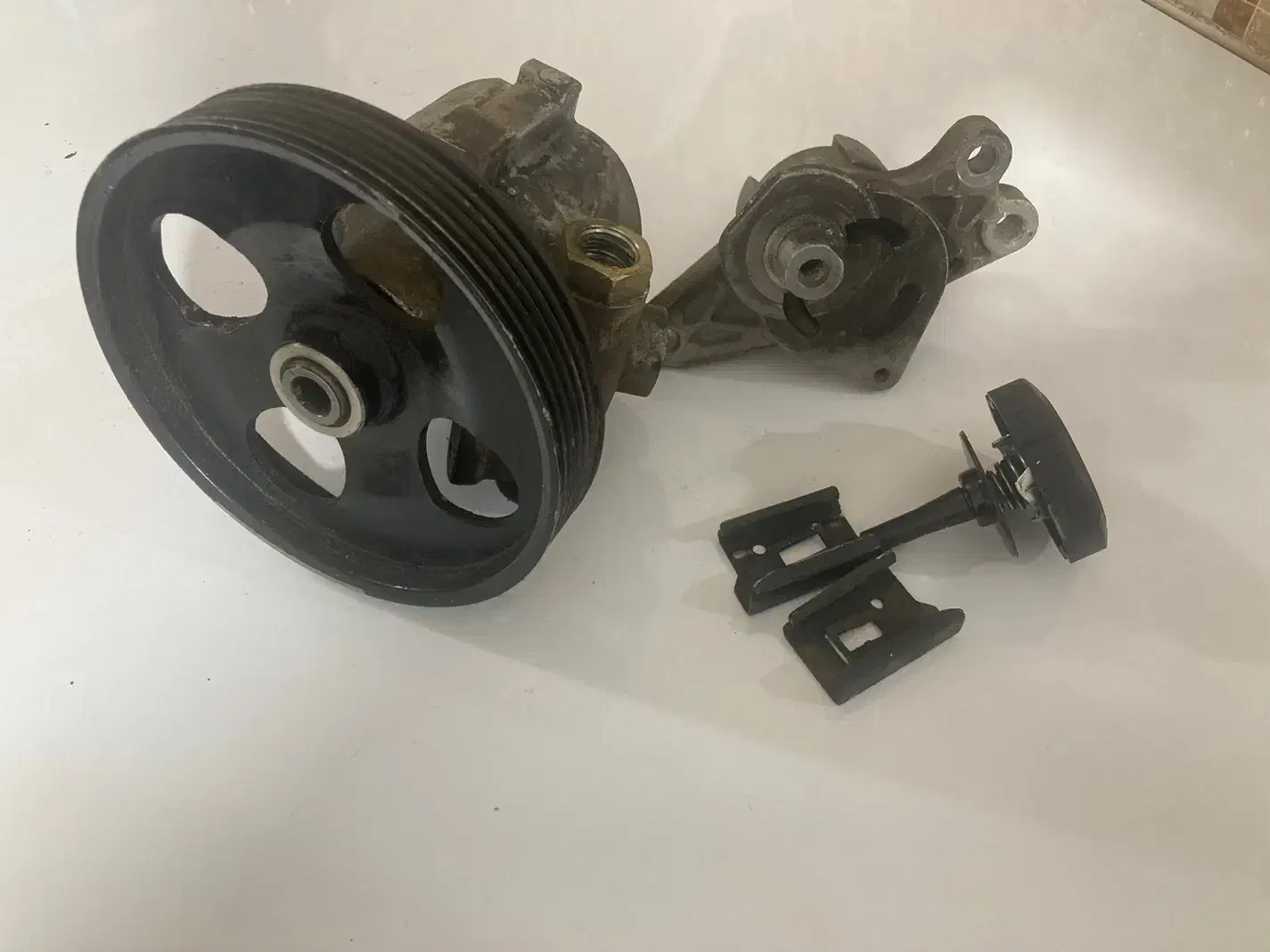 پمپ هیدرولیک ۲۰۶|قطعات یدکی و لوازم جانبی|جوانرود, |دیوار