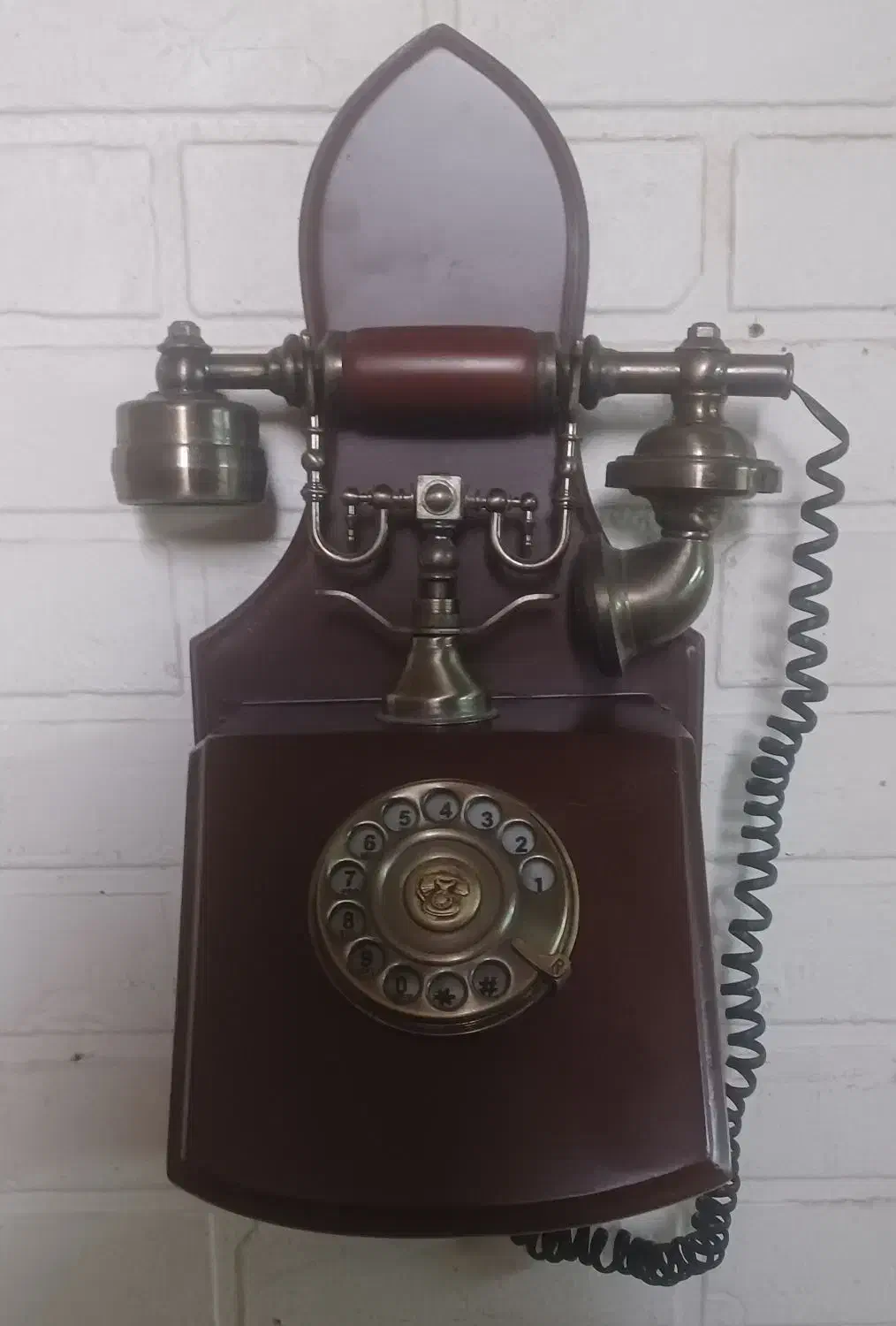 تلفن قدیمی دیواری|کلکسیون اشیاء عتیقه|تهران, استقلال|دیوار