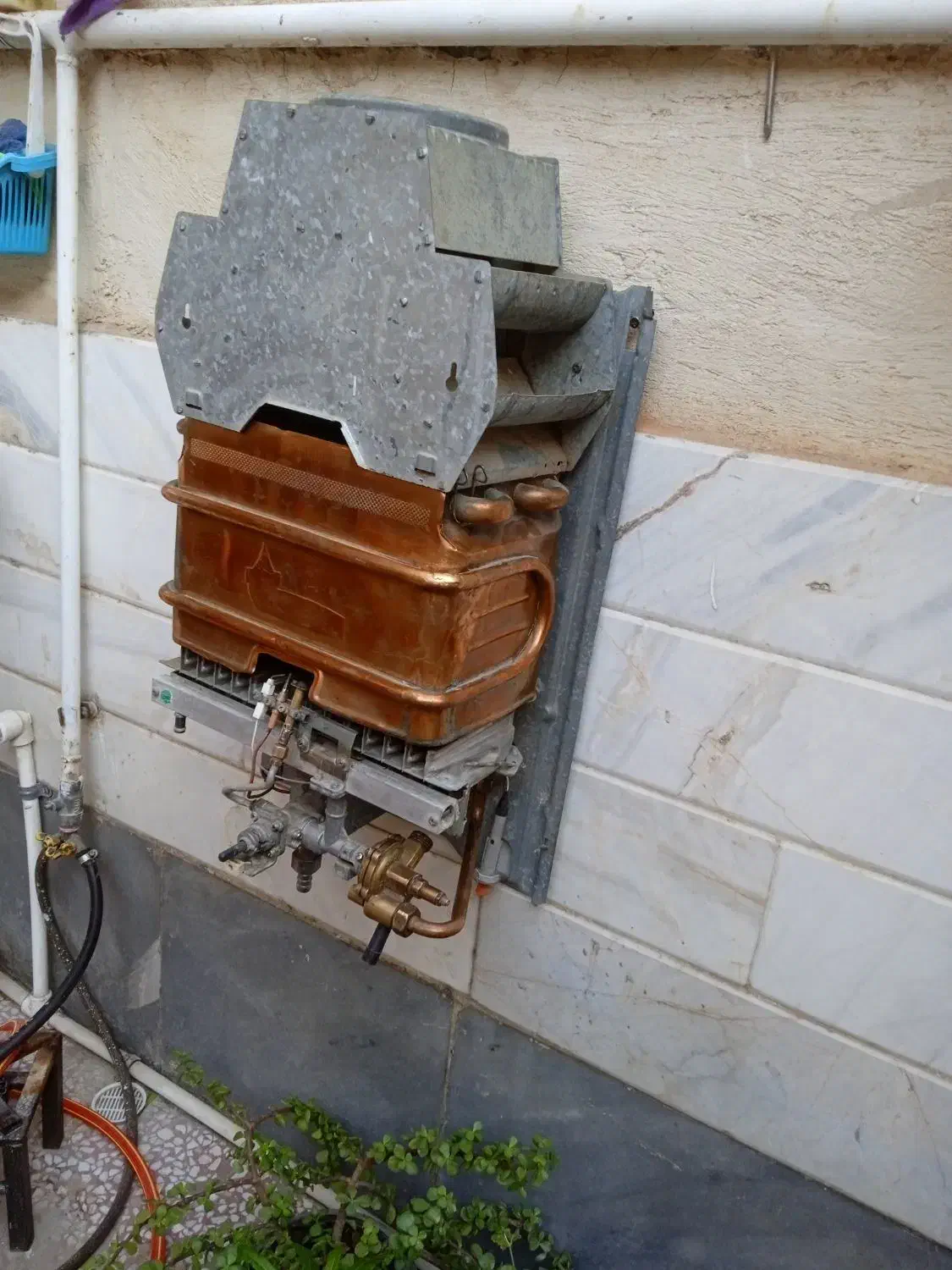 آبگرمکن دیواری بوتان مدل 3115 در حد نو|آبگرمکن، پکیج، شوفاژ|قم, قلعه کامکار|دیوار