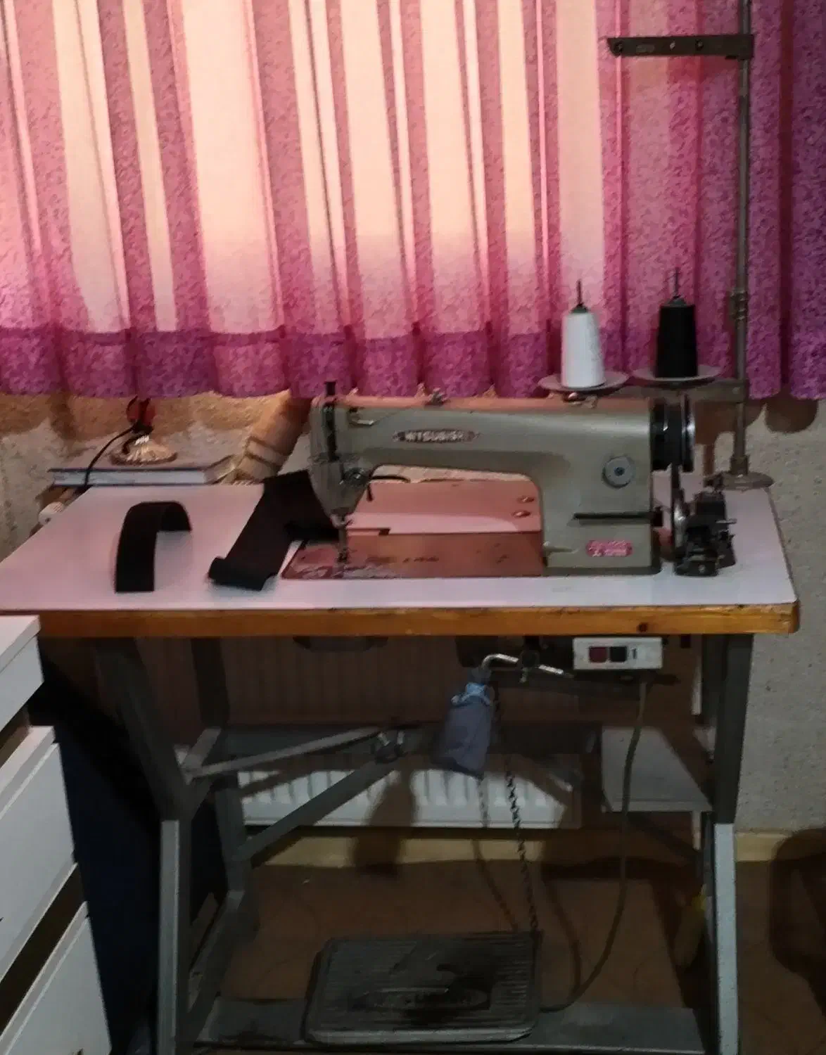 فروش چرخ خیاطی صنعتی و کمد درحدنو|چرخ خیاطی و ریسندگی|ساوه, |دیوار