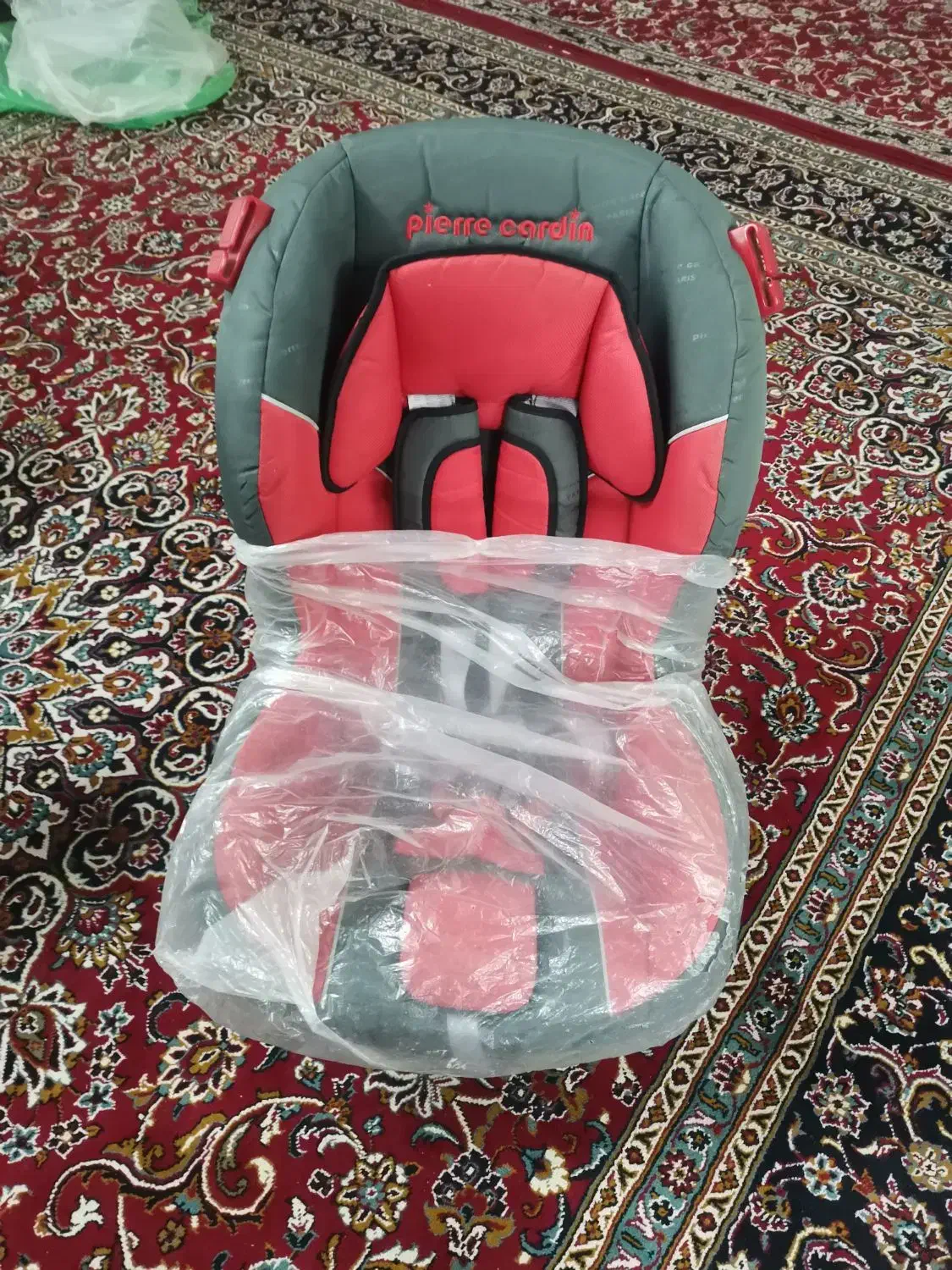 صندلی کودک داخل خودرو|تخت و صندلی بچه|نیشابور, شهرک بهداری|دیوار