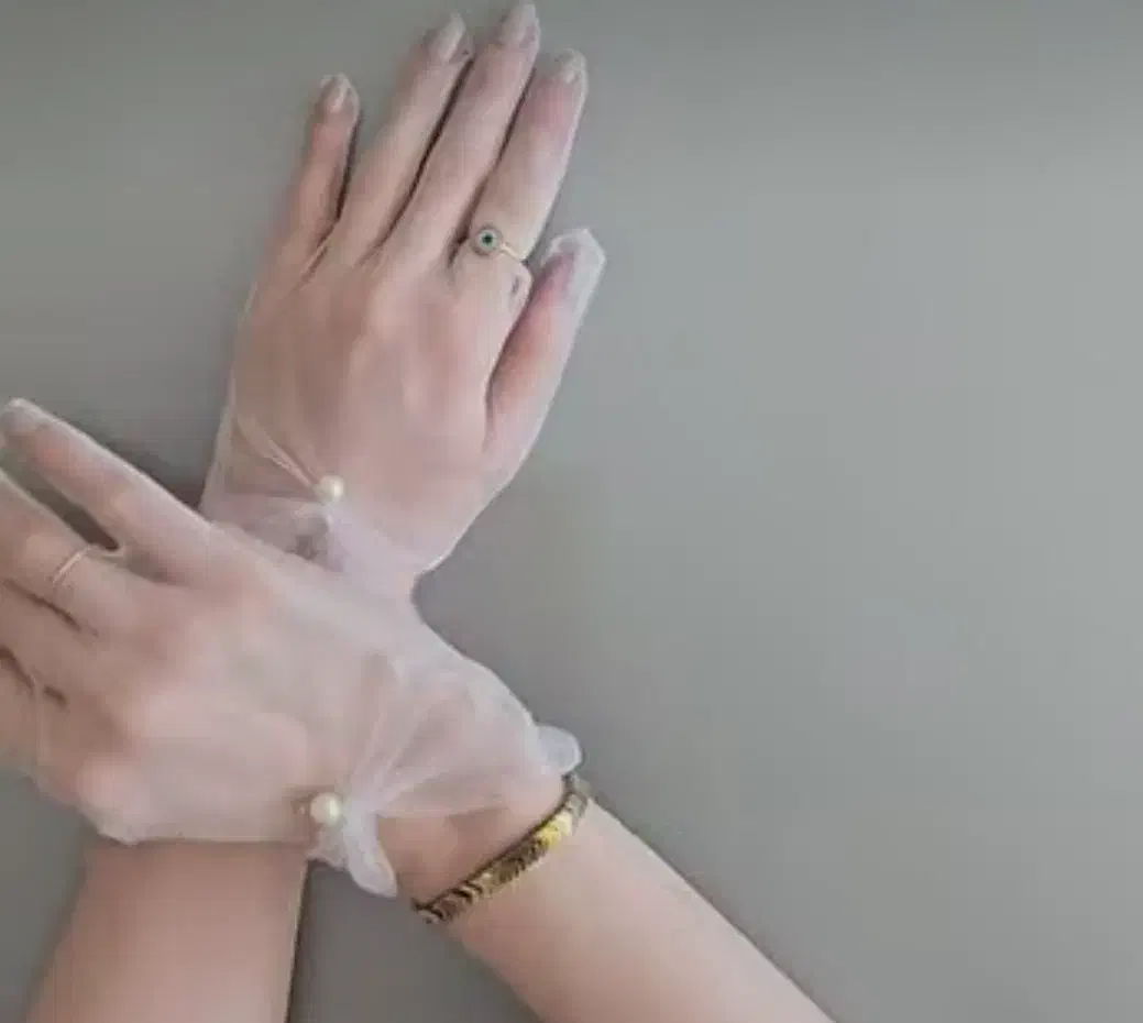 دست کش توری. پابند. مچ بند.|لباس|نیشابور, شهرک اندیشه|دیوار