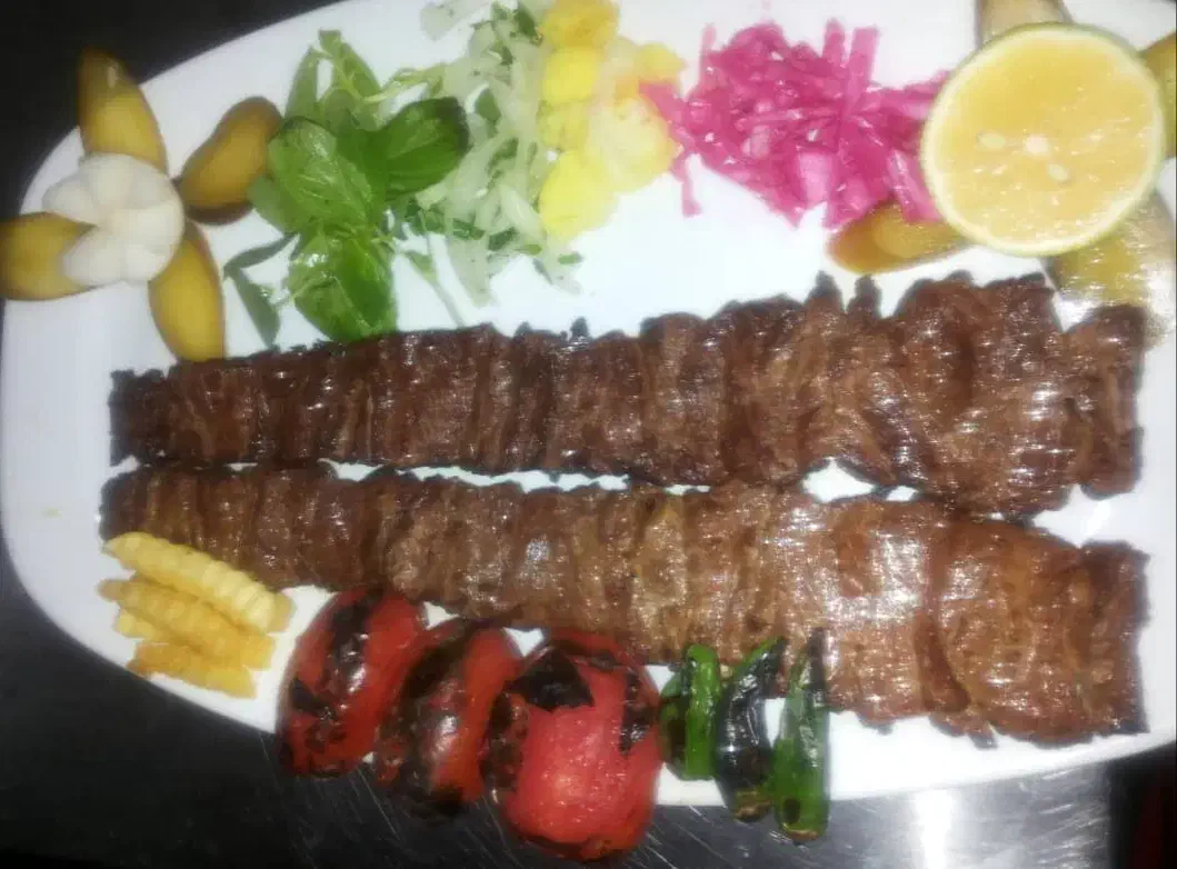 اشپز ایرانی پز جهت تهیه غذا (حکیمیه)|استخدام خدمات فروشگاه و رستوران|تهران, حکیمیه|دیوار