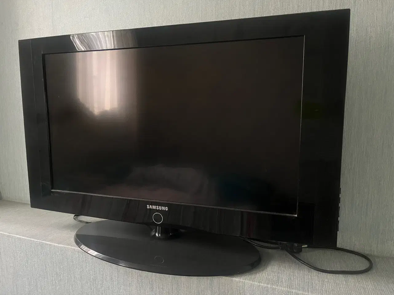 تلویزیون|تلویزیون و پروژکتور|اراک, |دیوار