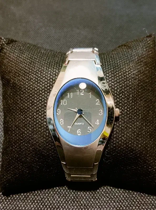 ساعت مچی  مردانه کوارتز|ساعت|اندیشه, اندیشه فاز ۱|دیوار