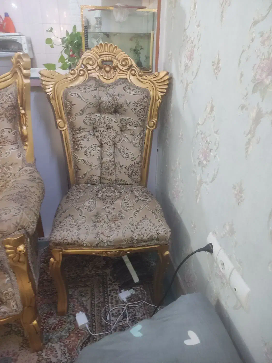 مبل سلطنتی 9 نفره طلایی|مبلمان خانگی و میز عسلی|مشهد, فدک|دیوار