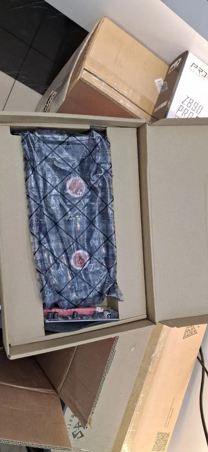 Rx 580 درحد نو خانگی با ضمانت|قطعات و لوازم جانبی رایانه|اصفهان, خلجا|دیوار