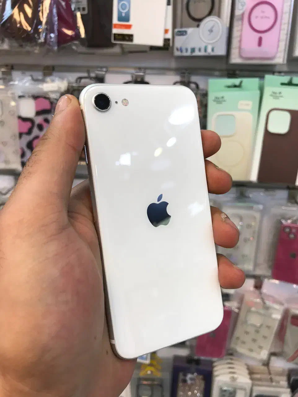 iPhone SE 2020 128 LL/A|موبایل|رشت, لاکانی|دیوار