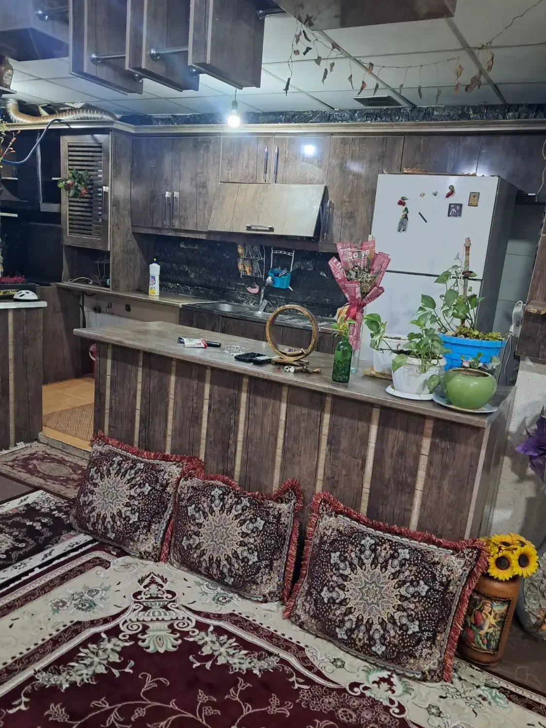 منزل مبله پشت بیمارستان پیوند اعضا|اجارهٔ کوتاهمدت آپارتمان و سوئیت|صدرا-فارس, فاز ۱|دیوار