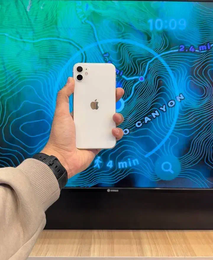 گوشی موبایل iphone 16 باتری ۱۰۰ درصد سفید|موبایل|مشهد, کوثر|دیوار