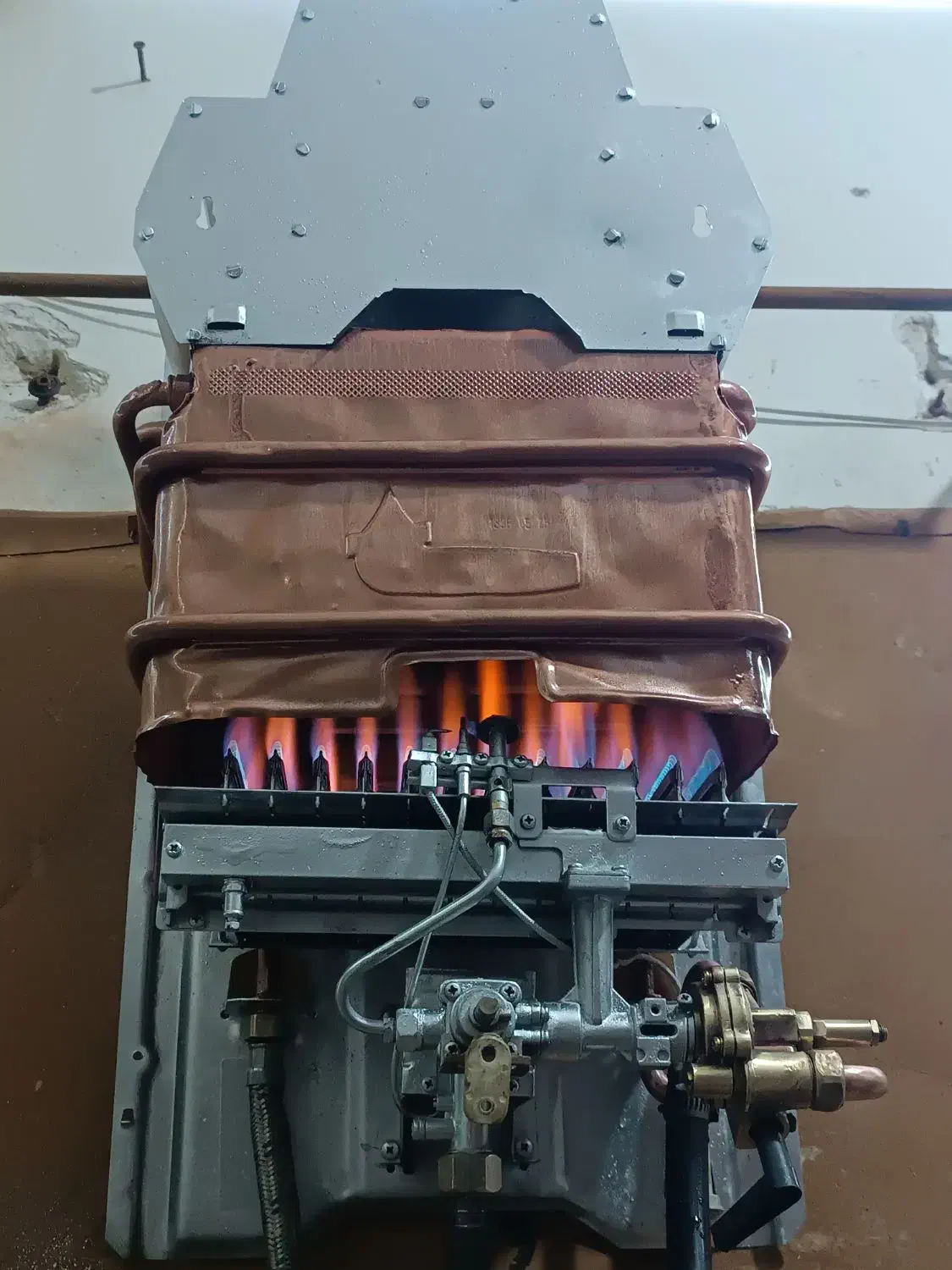 آبگرمکن دیواری بوتان مدلB3115|آبگرمکن، پکیج، شوفاژ|ساوه, |دیوار