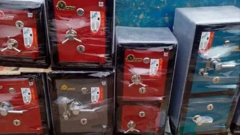 فروش گاوصندوق (نقد و اقساط)|ابزارآلات|کرمان, |دیوار