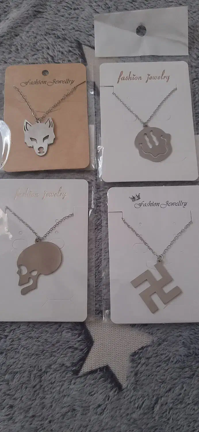 گردنبند|بدلیجات|رباطکریم, رباطکریم|دیوار