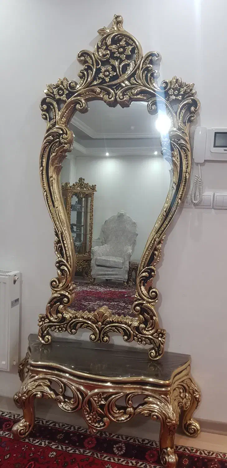 آینه|آینه|تبریز, |دیوار