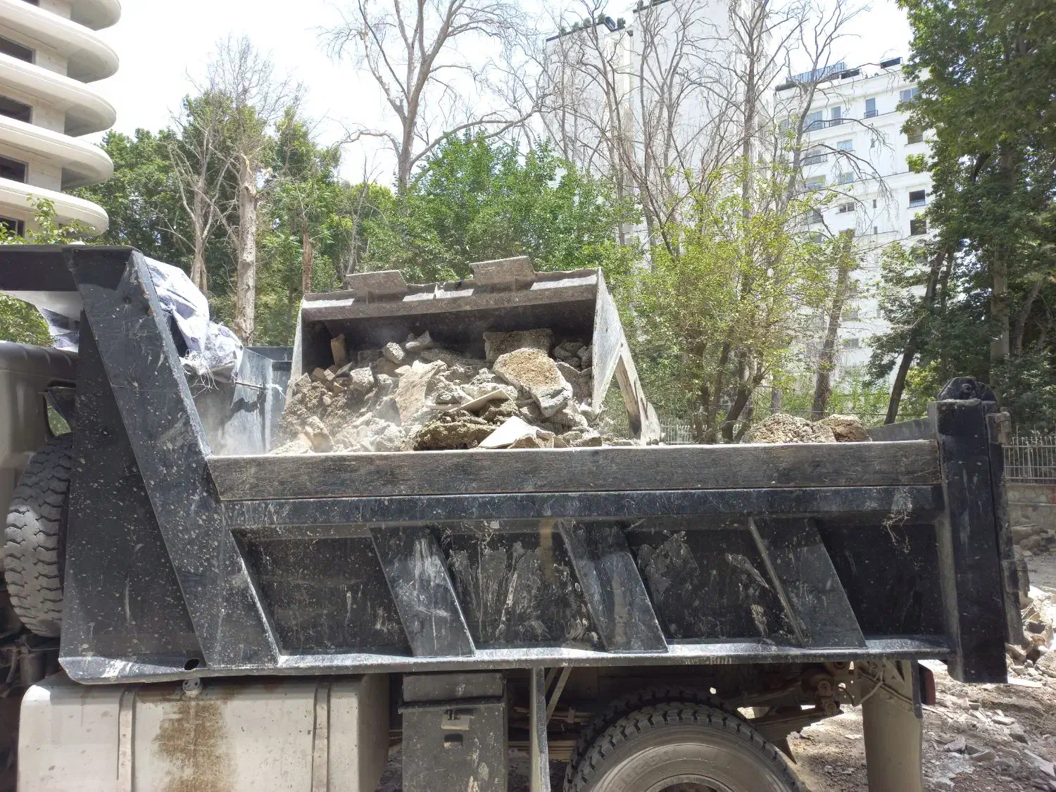 خاکبرداری تخریب حمل خاک حمل نخاله تهیه مصالح|خدمات حمل و نقل|تهران, فرمانیه|دیوار