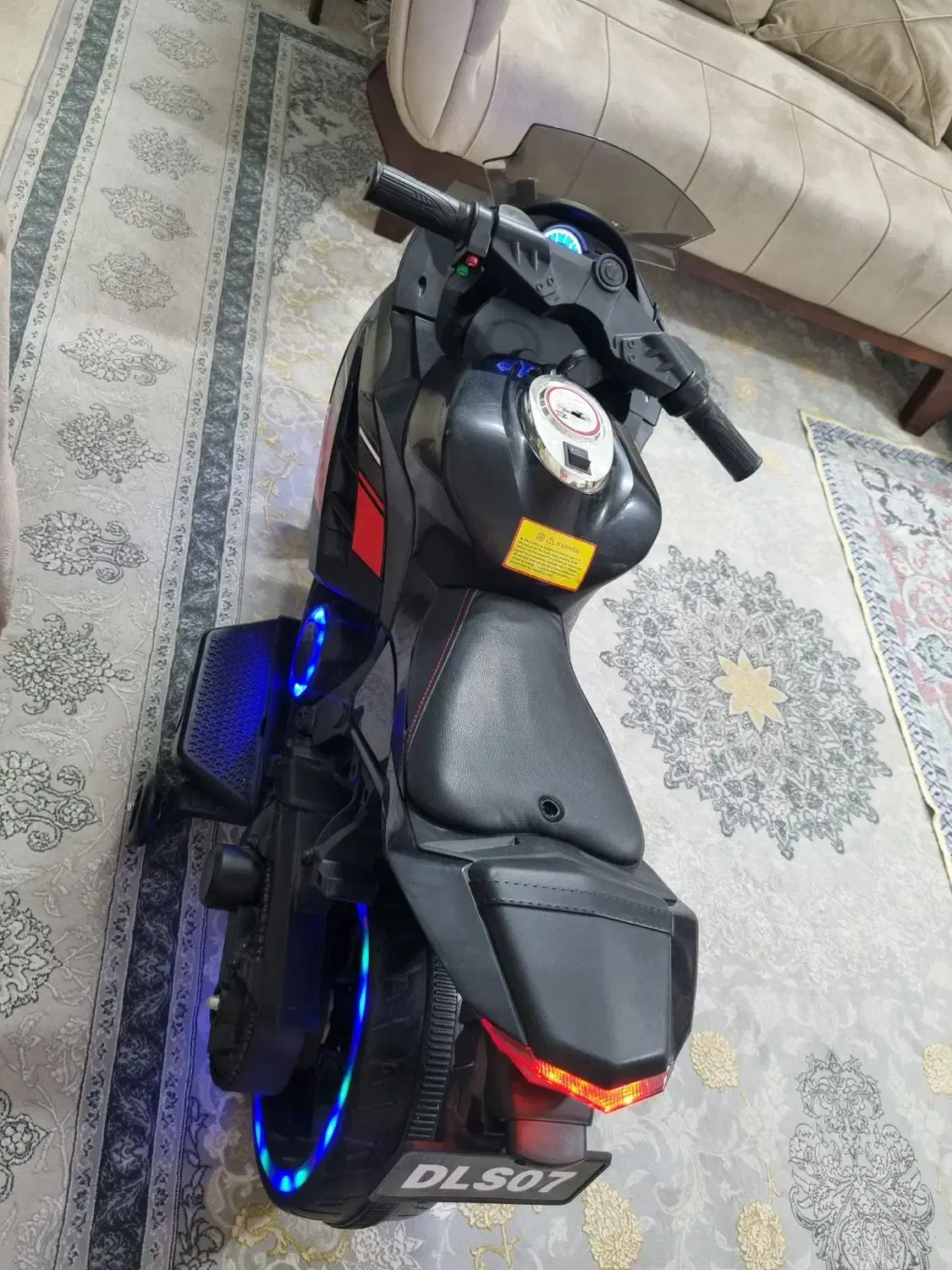 موتور شارژی در حد نو|اسباب‌‌بازی|شاهین‌شهر, اقبال لاهوری|دیوار