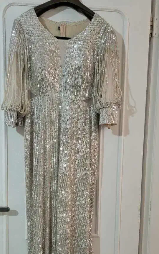 پیراهن مجلسی|لباس|خرمآباد, |دیوار