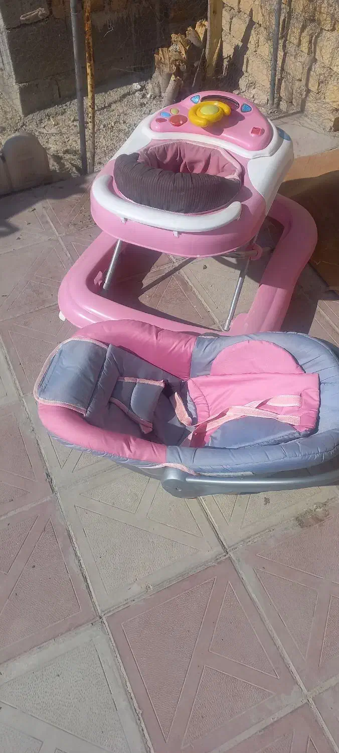 دو عدد لوازم نوزاد|کالسکه و لوازم جانبی|فیروزآباد (فارس), |دیوار