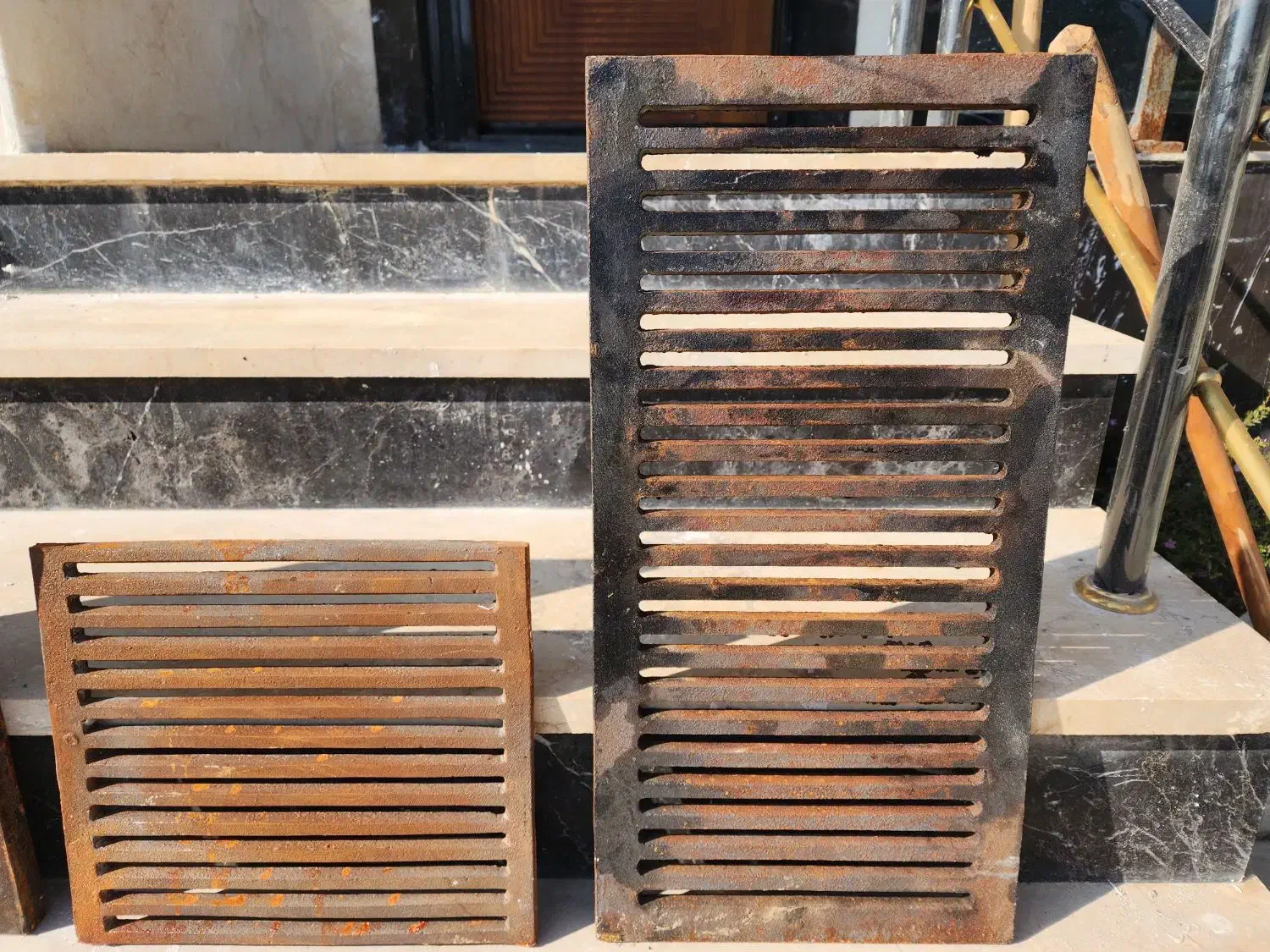 چدن استیک و چدن گریل|ظروف پختوپز|آمل, |دیوار