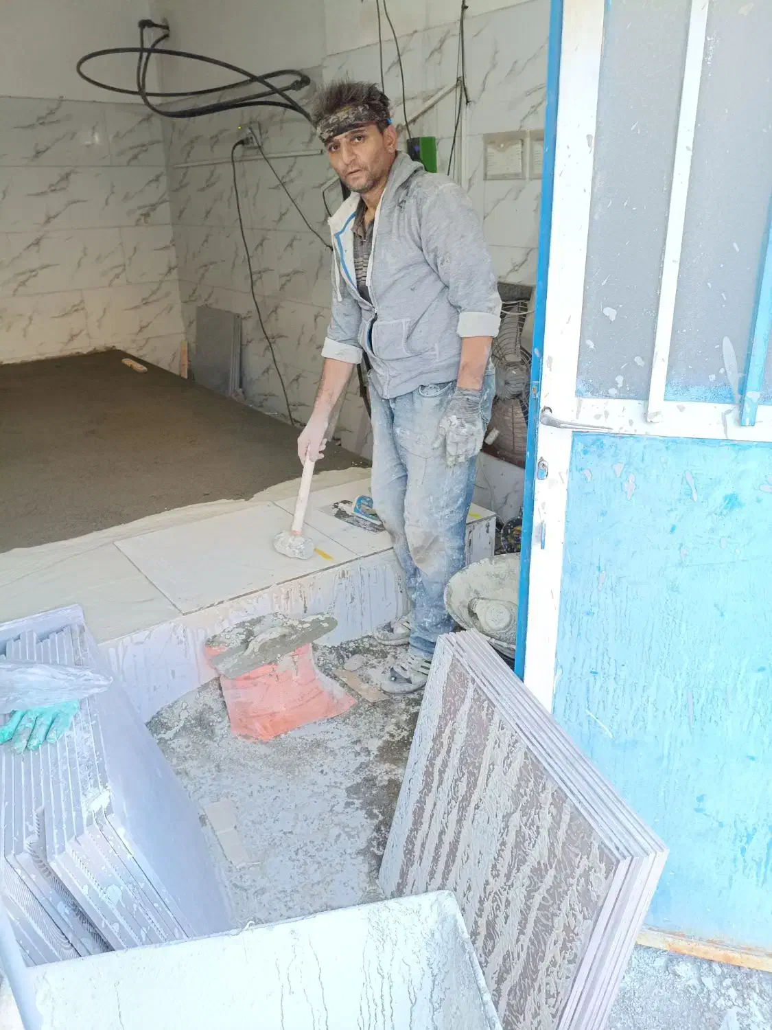 اجرای کاشی و سرامیک|خدمات پیشه و مهارت|نسیم‌شهر, |دیوار