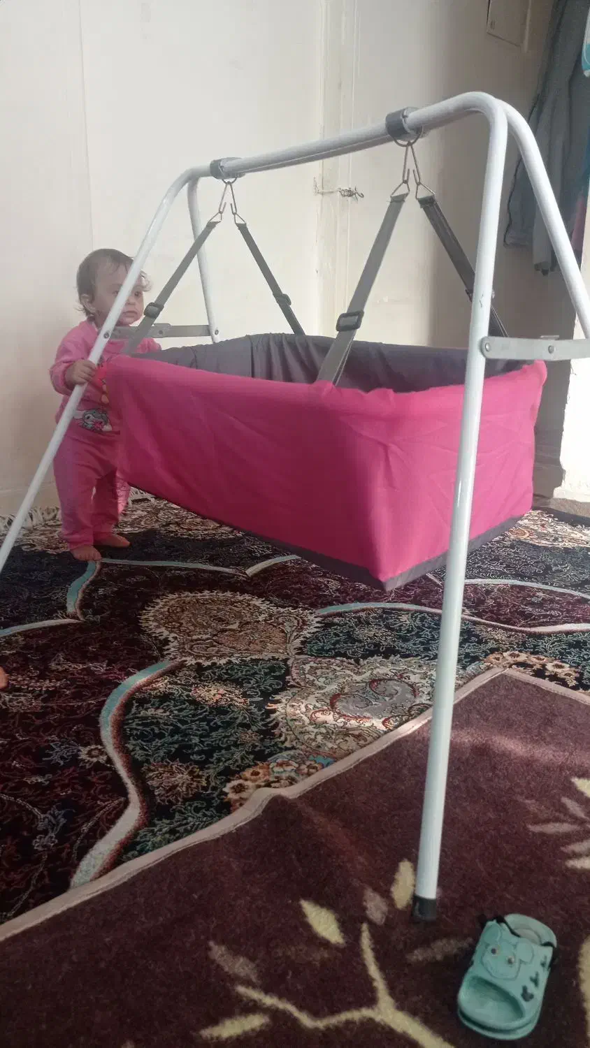 گهواره|اسباب و اثاث بچه|هشتگرد, هشتگرد قدیم|دیوار