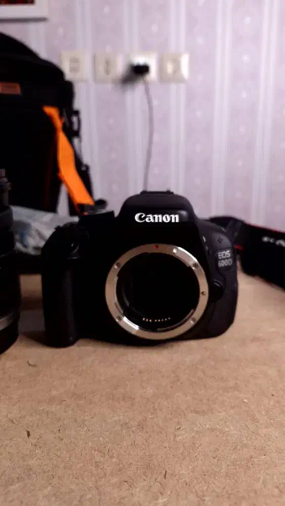 دوربین canon eos600D|دوربین عکاسی و فیلم‌برداری|تهران, جی|دیوار
