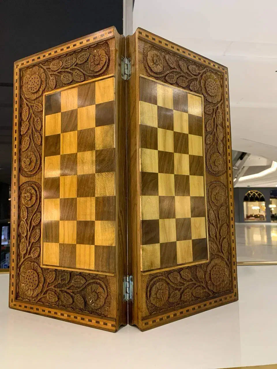 تختهنرد و شطرنج چوب گردو دور منبت|اسباببازی|تهران, چیتگر جنوبی|دیوار