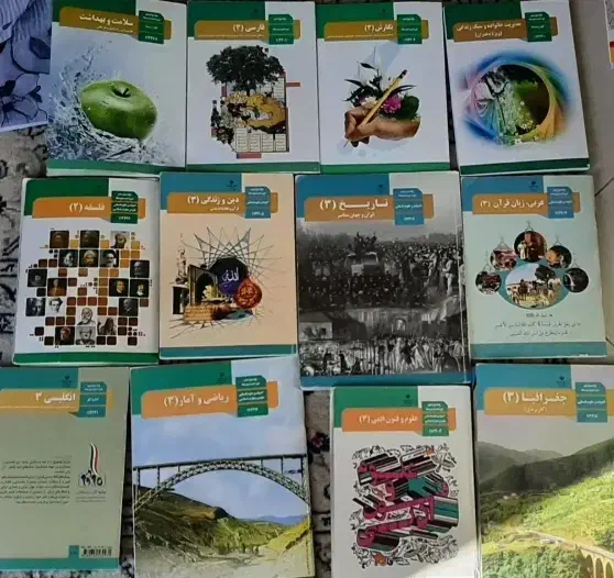 کتاب‌های درسی انسانی دهم تا دوازدهم تمیز و ارزان|لوازم التحریر|بهارستان, |دیوار