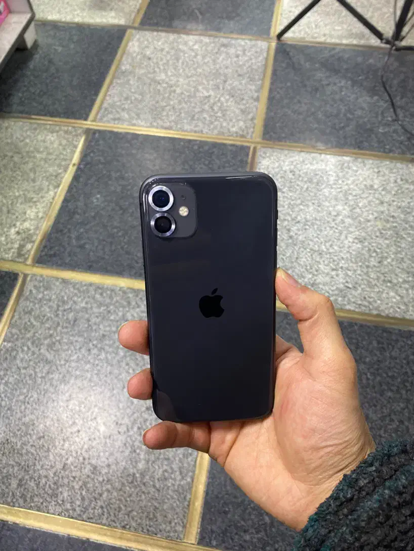 ایفون ۱۱نرمال نو|موبایل|ماهدشت, |دیوار