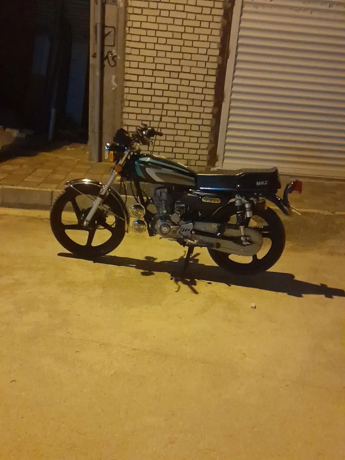 متور متین|موتورسیکلت|دیواندره, |دیوار