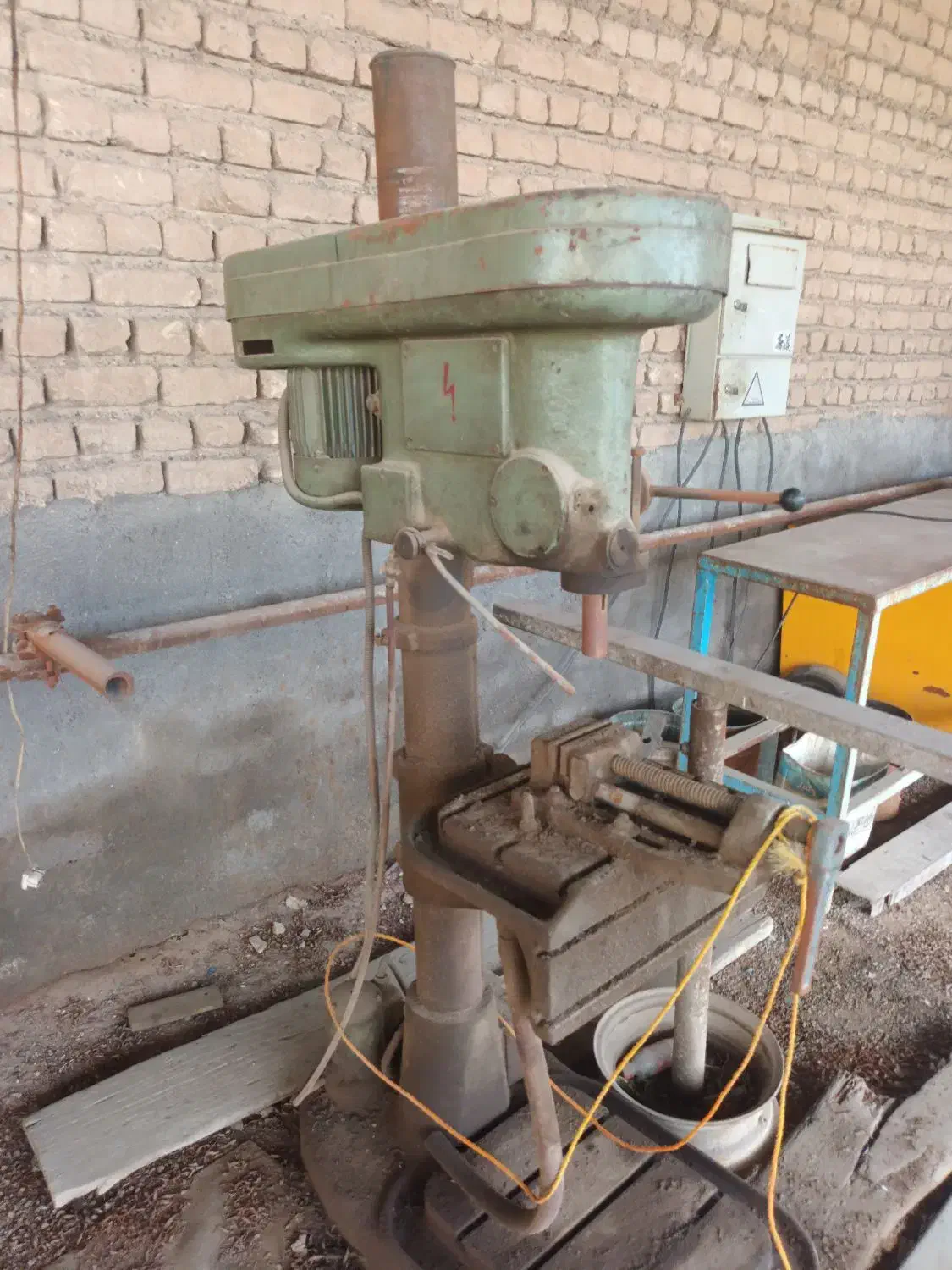 دلر۲۰تبریز|ماشین‌آلات صنعتی|قم, انسجام|دیوار