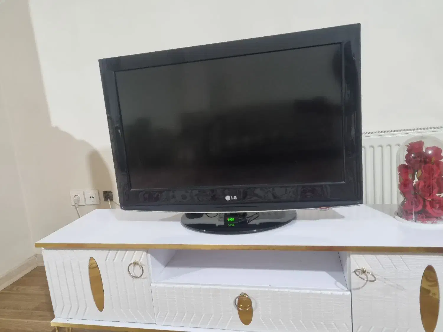 تلوزیون ۳۲ اینج الجی کاملا سالم|تلویزیون و پروژکتور|تبریز, |دیوار