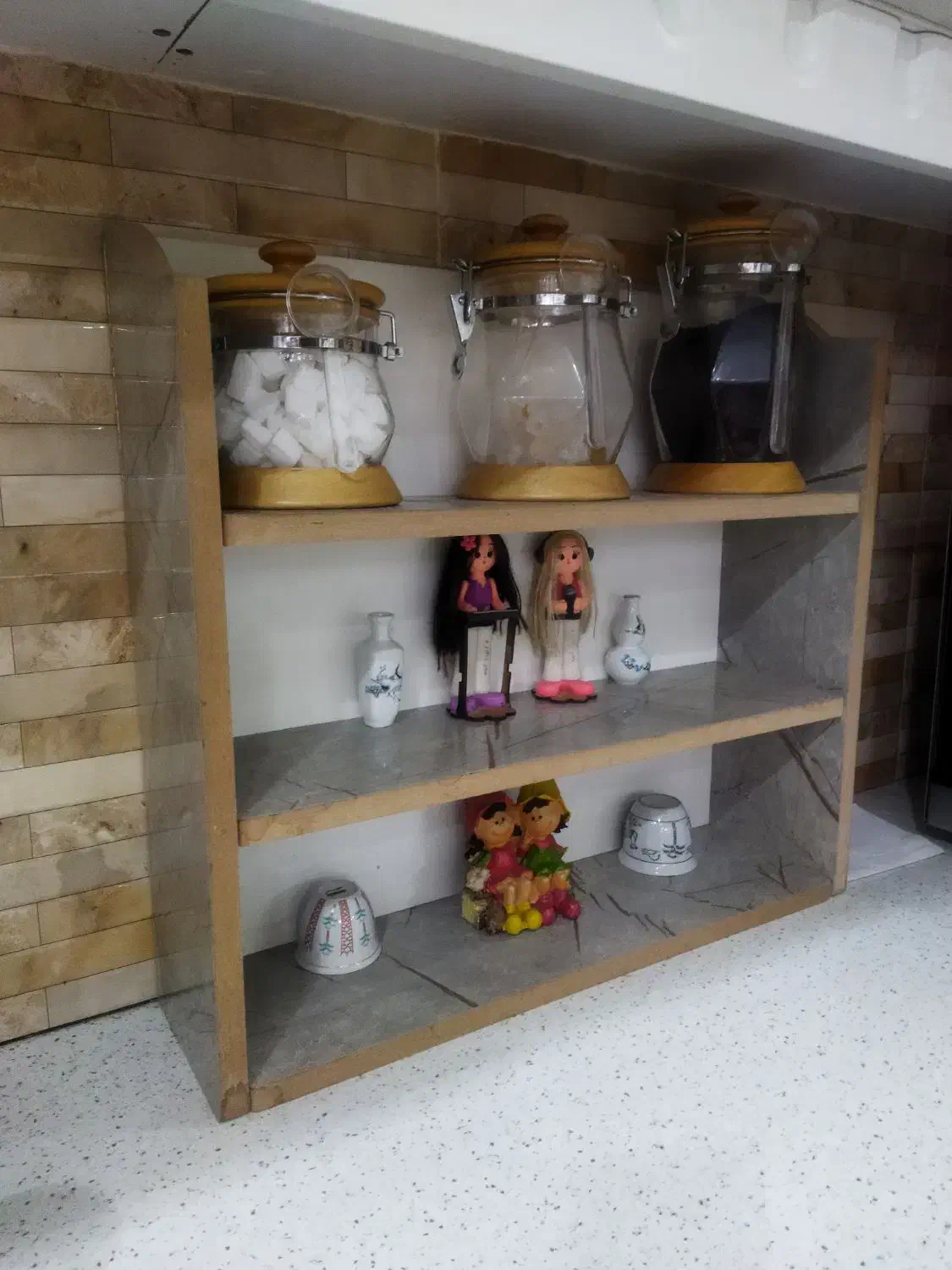 استند نو و سالم|کتابخانه، شلف، قفسههای دیواری|خرمآباد, |دیوار