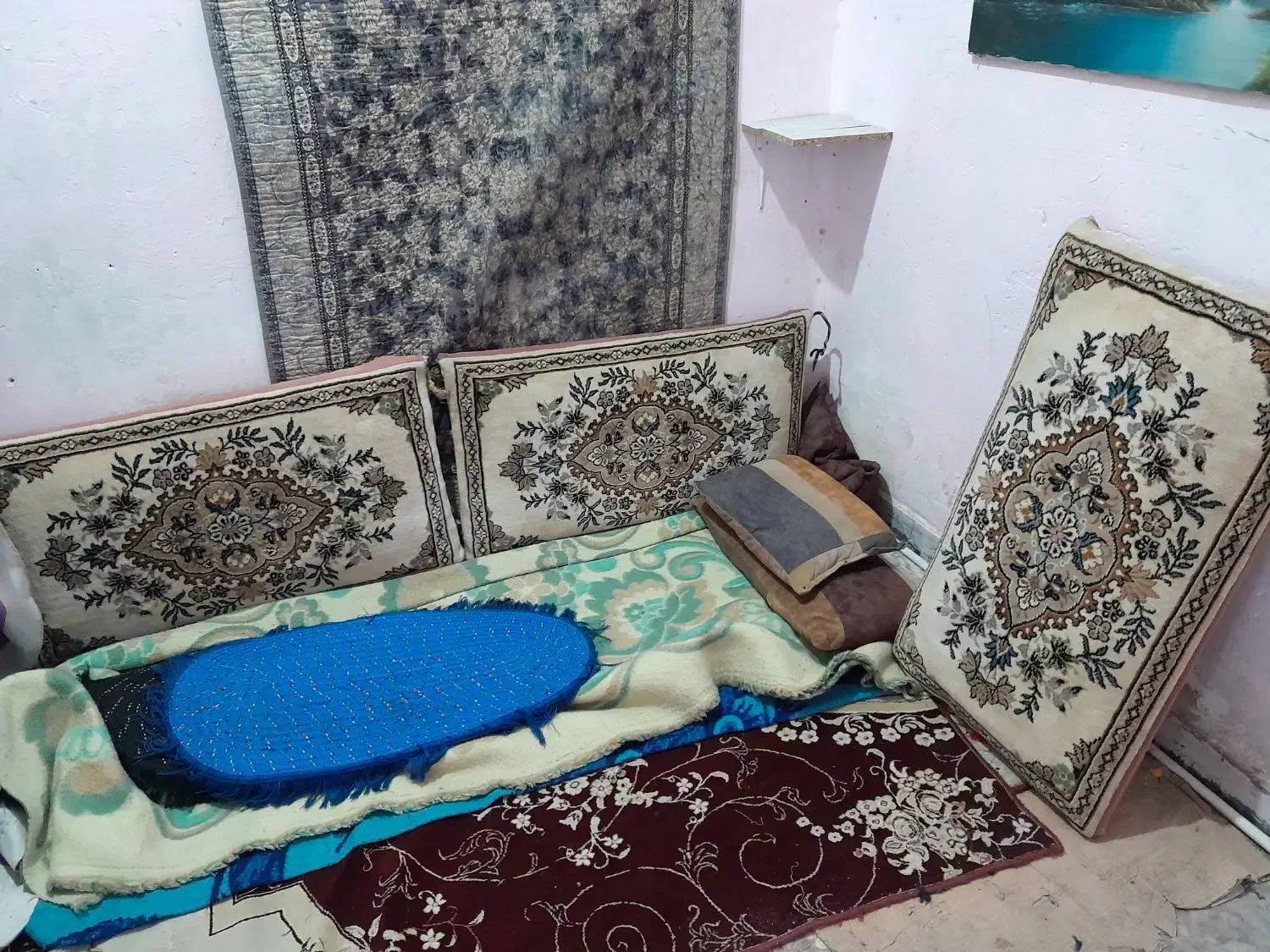 پشتی طرح قالی|پشتی|شهرکرد, |دیوار