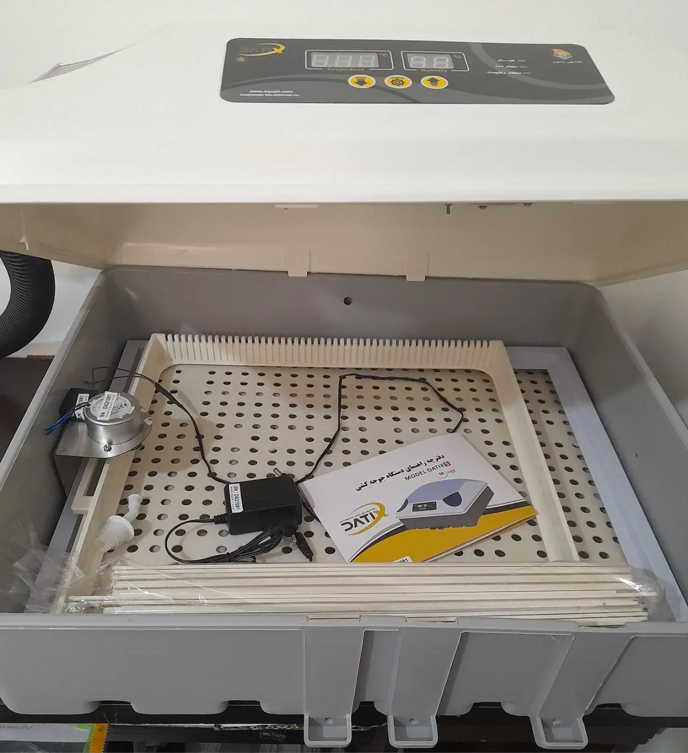 دستگاه جوجه کشی بلدرچین دماوند|لوازم جانبی حیوانات|اراک, |دیوار