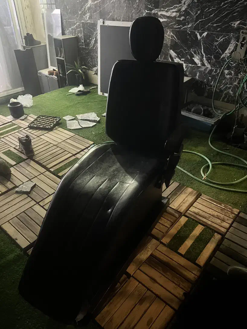 صندلی|صندلی و نیمکت|اصفهان, کوی راه حق|دیوار