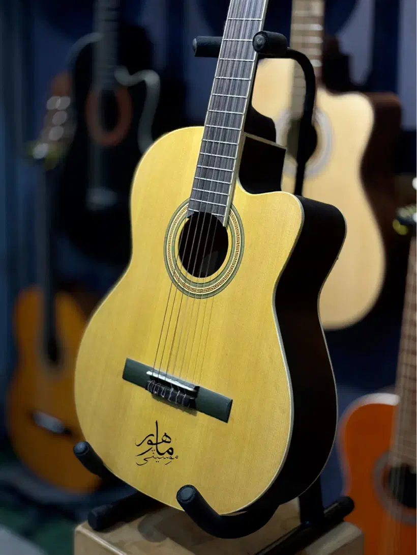 گیتارsuzuki|گیتار، بیس، امپلیفایر|خرم‌آباد, |دیوار