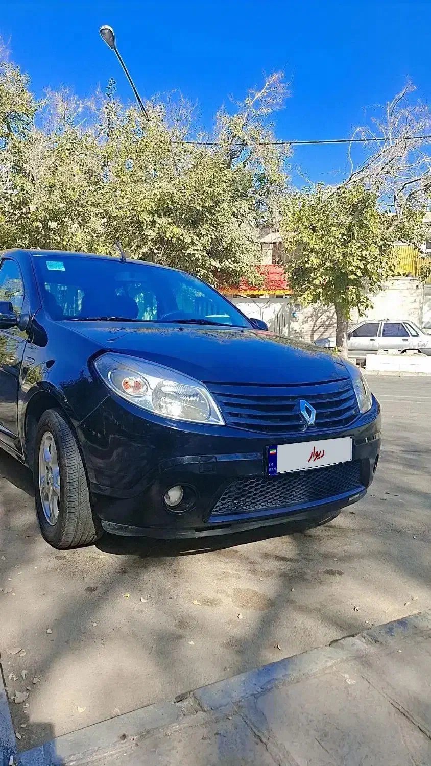 ساندرو اتوماتیک مدل۹۷|خودرو سواری و وانت|مشهد, کارگران|دیوار