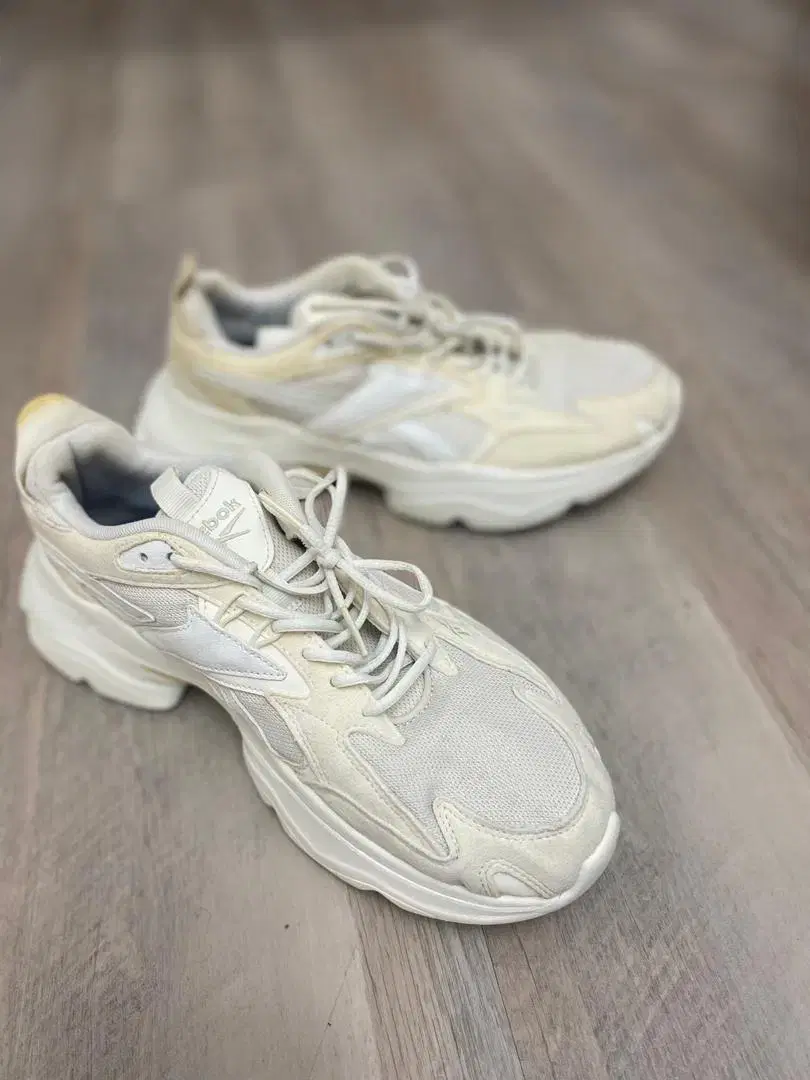 کتونی Reebok|کیف، کفش، کمربند|تهران, توحید|دیوار